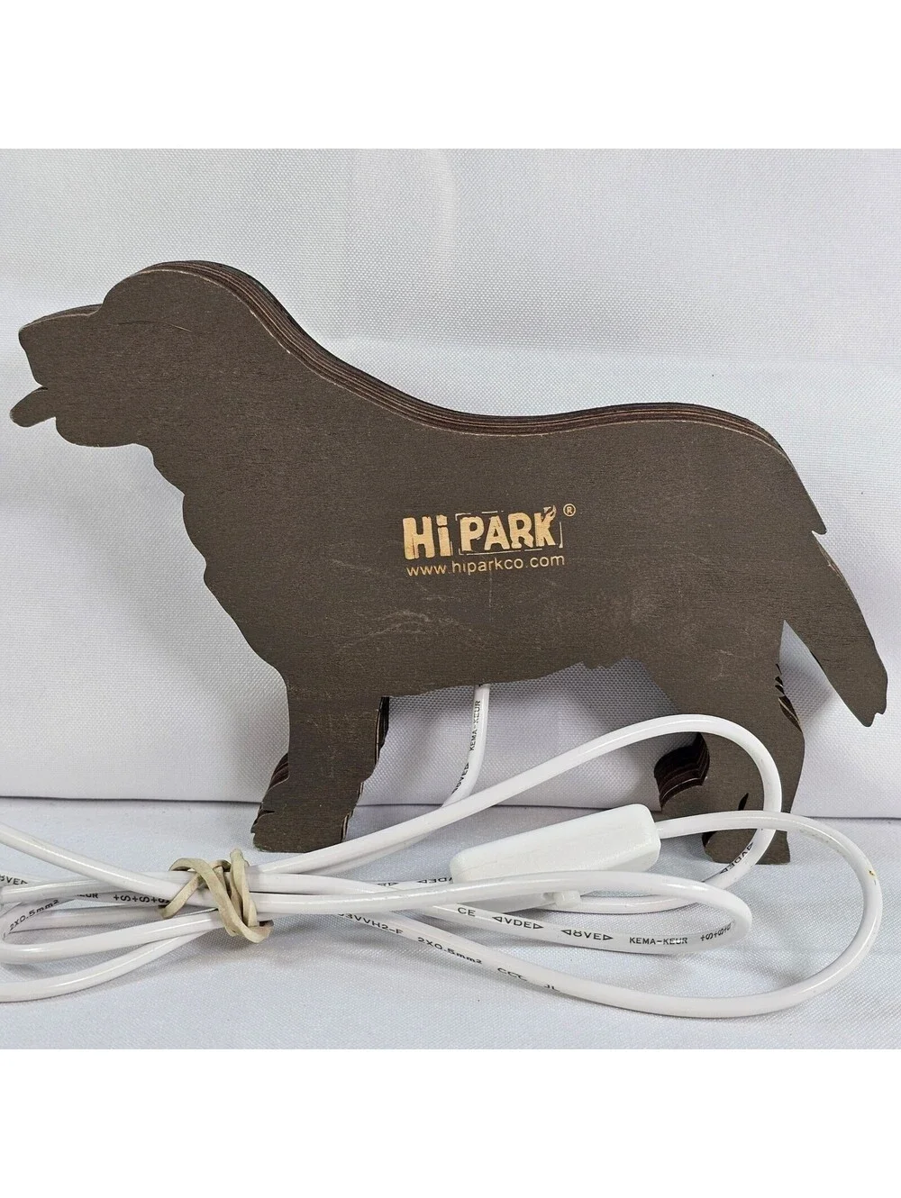 HiPARK 3D Wooden Dog LED Night Light Golden Retriever Labrador Wood Sculpture